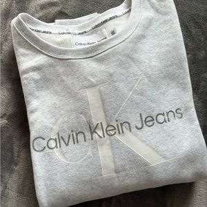 BRAND NEW Calvin Klein Jeans Gray Crewneck